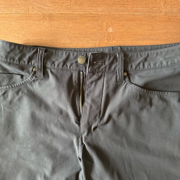 Lululemon ABC pants, slim fit - 30/32, dark grey - Picture 2 of 3